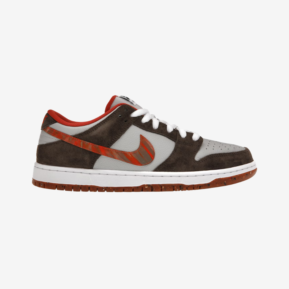Nike Dunk SB Low Crushed D.C.