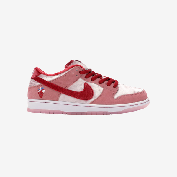 Nike Dunk SB Low StrangeLove Skateboards